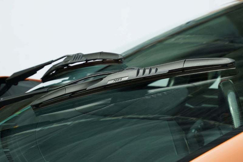 TOM’S Aero Wiper with Wing Deflector – Right-Hand Drive Vehicles Only