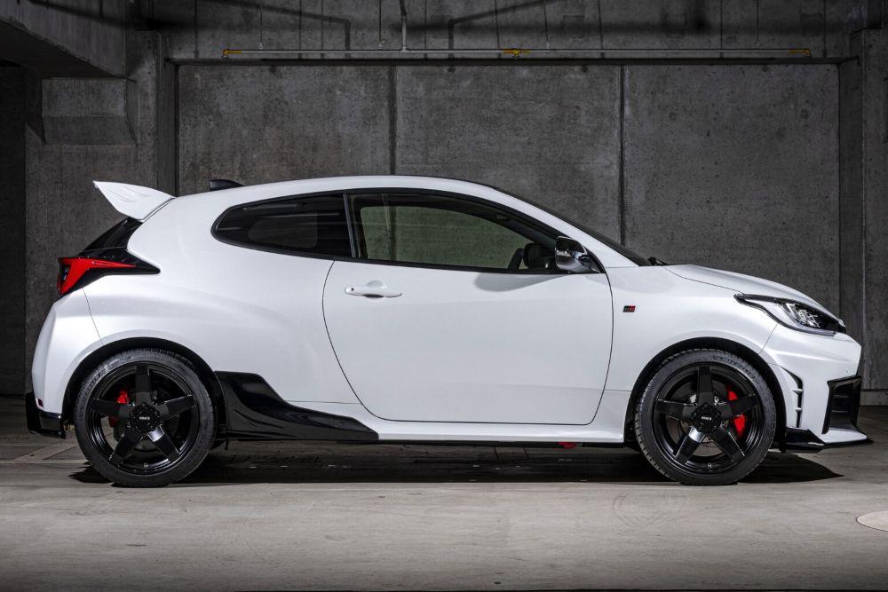 GR Yaris Gen2] Side edge attachment – Toms Racing Online Shop